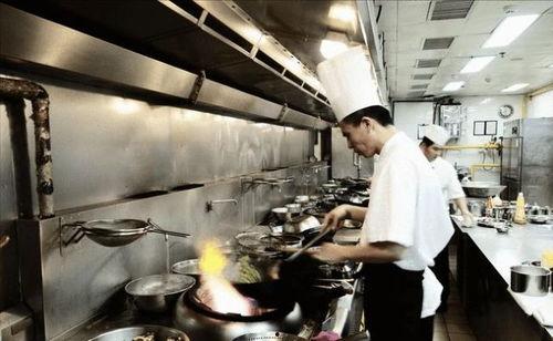 惊人厨师爆料视频下载,视频内容大揭秘! 第2张 惊人厨师爆料视频下载,视频内容大揭秘! 第2张