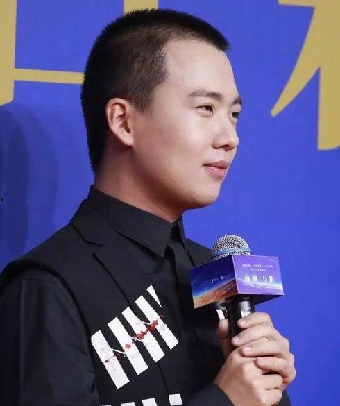 娱乐圈爆料张某某是谁,张某某身份揭秘，真相令人震惊！  第3张